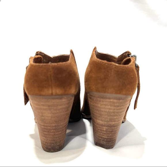 Dolce Vita Suede Mule Slip-On Heeled Booties - Picture 7 of 9